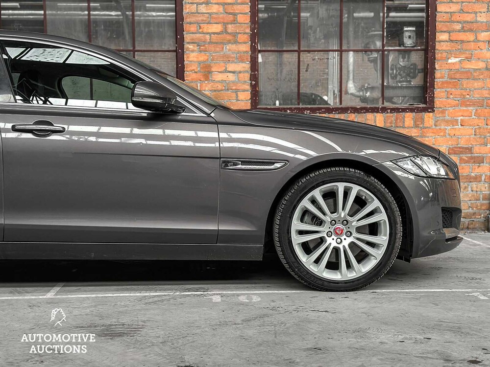 Jaguar XF 3.0d Portfolio -FACELIFT- 300hp 2016 ORIG-NL, JS-305-N