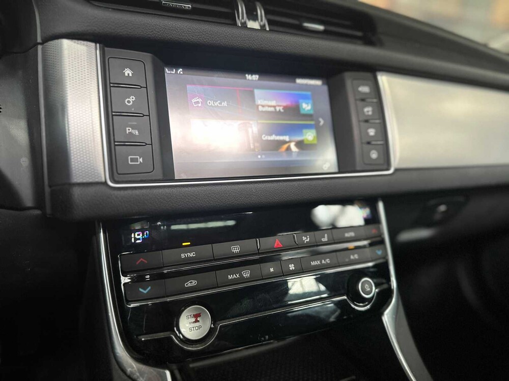 Jaguar XF 3.0d Portfolio -FACELIFT- 300hp 2016 ORIG-NL, JS-305-N