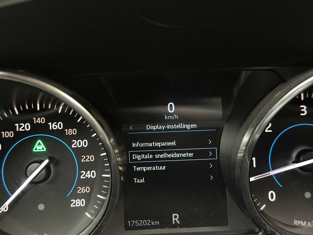 Jaguar XF 3.0d Portfolio -FACELIFT- 300hp 2016 ORIG-NL, JS-305-N