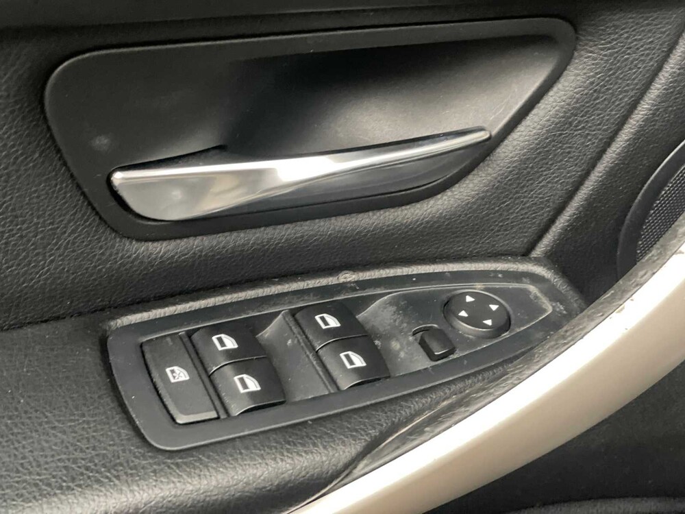 BMW 318d Touring 143hp 2015 3-Series