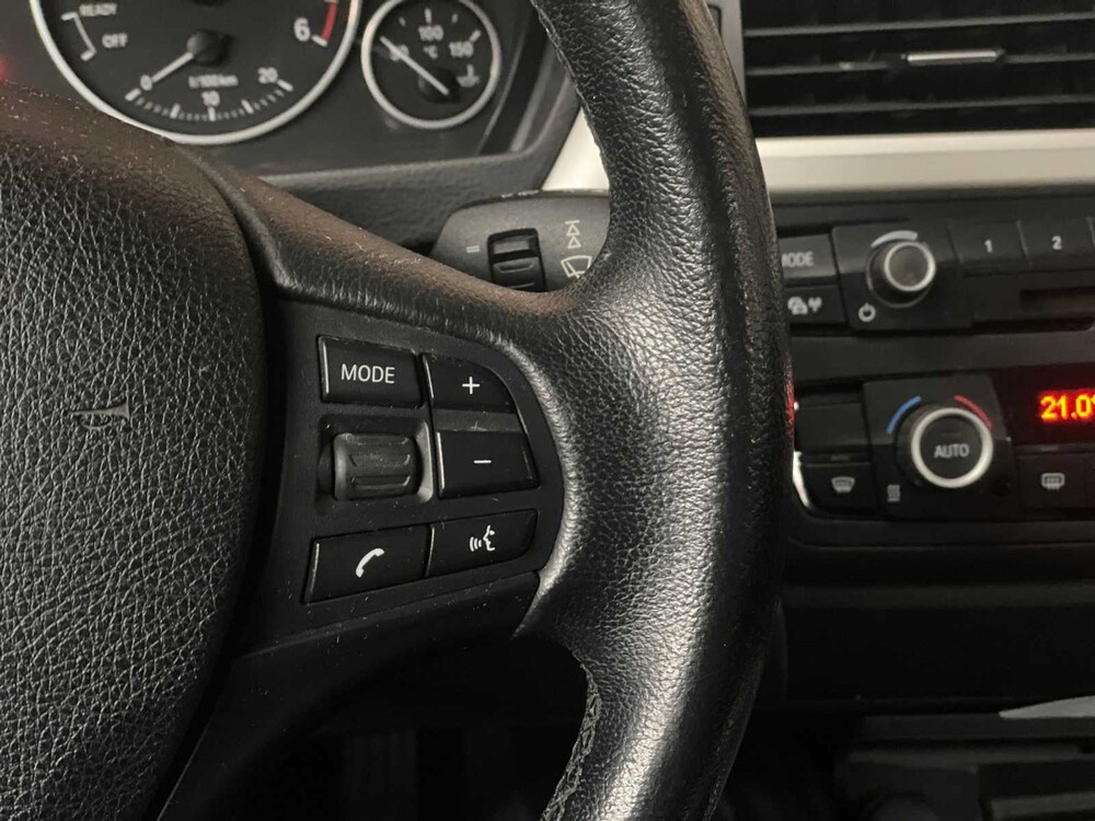 BMW 318d Touring 143hp 2015 3-Series