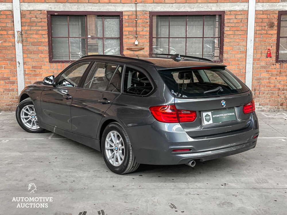 BMW 318d Touring 143hp 2015 3-Series