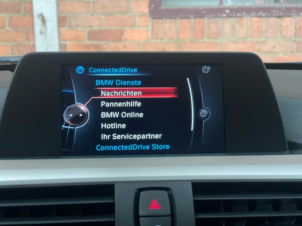 BMW 318d Touring 143hp 2015 3-Series