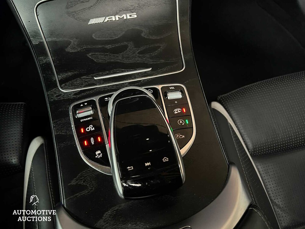 Mercedes-Benz C63s AMG Coupe 510hp V8 BI-Turbo FACELIFT 2019 NIGHT-Edition