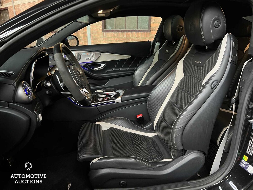 Mercedes-Benz C63s AMG Coupe 510hp V8 BI-Turbo FACELIFT 2019 NIGHT-Edition