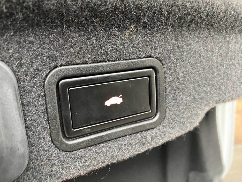 Audi A8 Long 6.3 W12 Quattro 500hp 2012