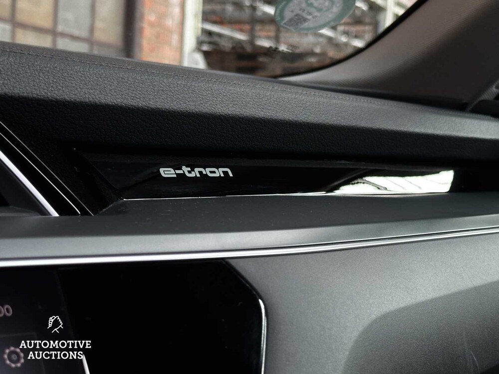 Audi E-Tron 50 Quattro Launch edition plus 71 kWh 313hp 2019 ORIG-NL, G-157-XV