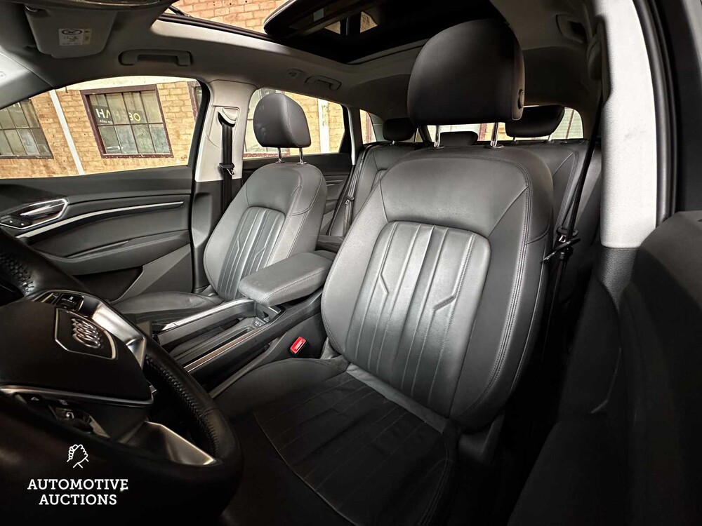 Audi E-Tron 50 Quattro Launch edition plus 71 kWh 313hp 2019 ORIG-NL, G-157-XV
