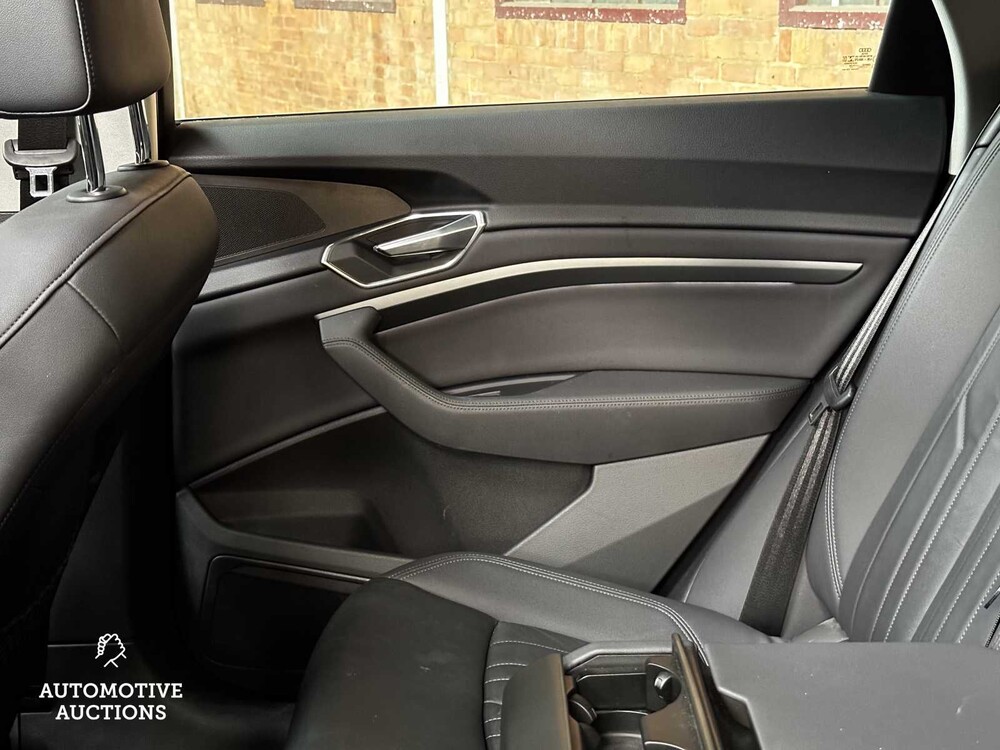 Audi E-Tron 50 Quattro Launch edition plus 71 kWh 313hp 2019 ORIG-NL, G-157-XV