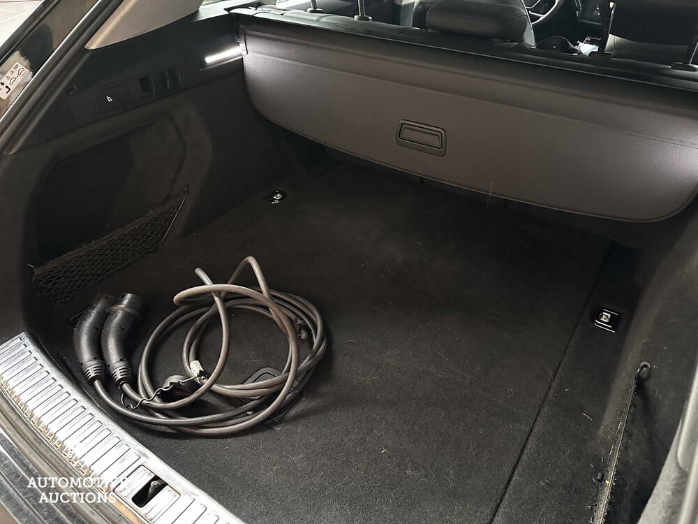 Audi E-Tron 50 Quattro Launch edition plus 71 kWh 313hp 2019 ORIG-NL, G-157-XV