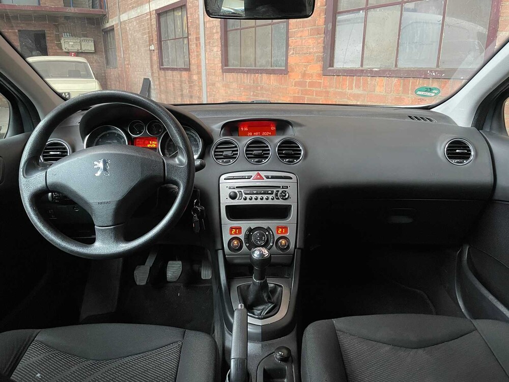 Peugeot 308 1.6 VTi Style 120PS 2009, 81-LSB-7