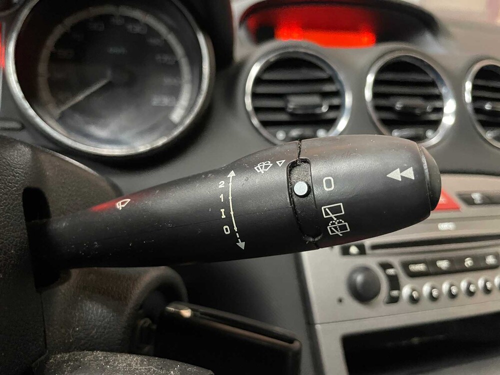 Peugeot 308 1.6 VTi Style 120PS 2009, 81-LSB-7