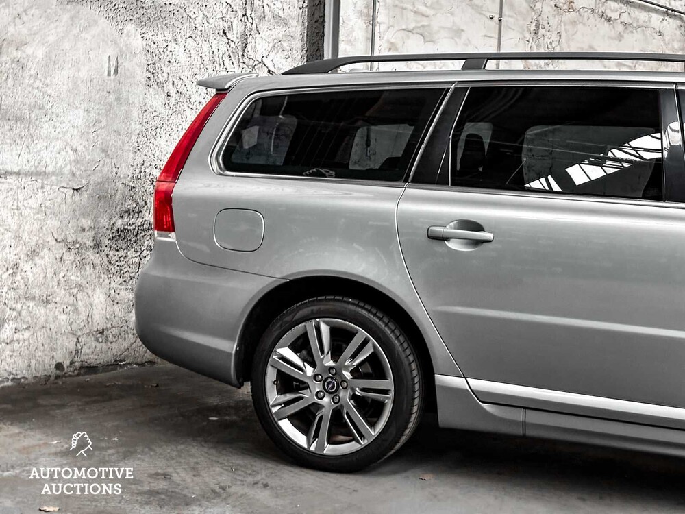 Volvo V70 1.6 T4 Nordic+ 179PS 2014 (ORIGINAL-DE), 6-RPM-89