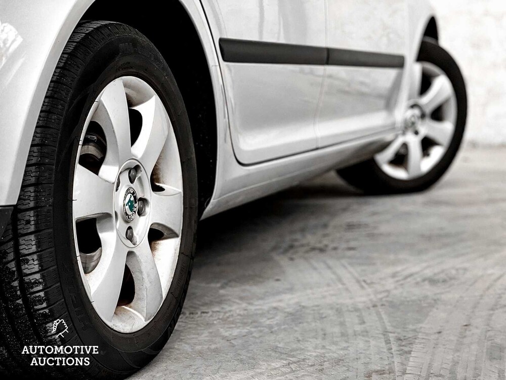 Skoda Octavia 1.6 Classic 102PS 2009 -Orig. EN-, 95-HKL-9