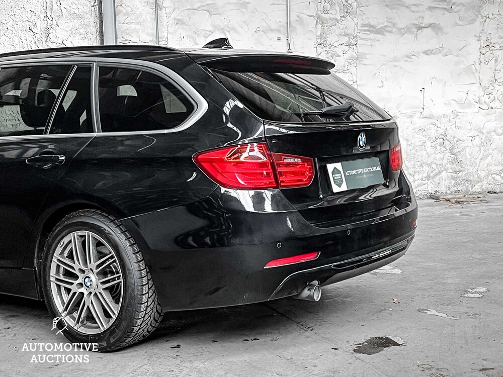BMW 318d Touring High Executive 143PS 2013 3er, NN-381-N