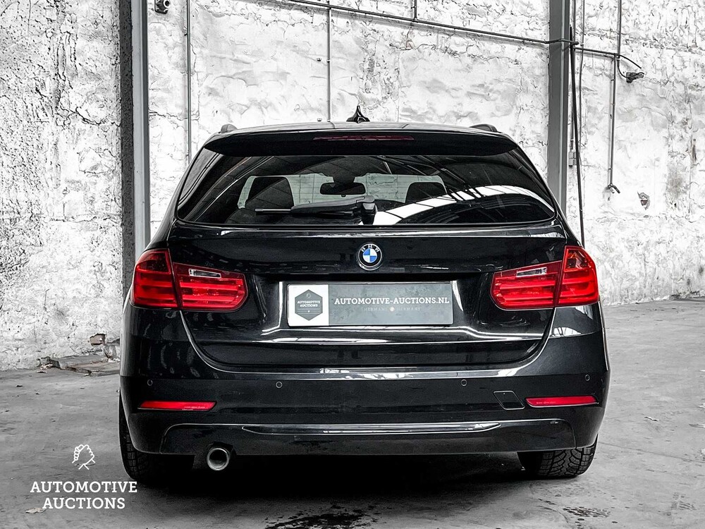 BMW 318d Touring High Executive 143PS 2013 3er, NN-381-N
