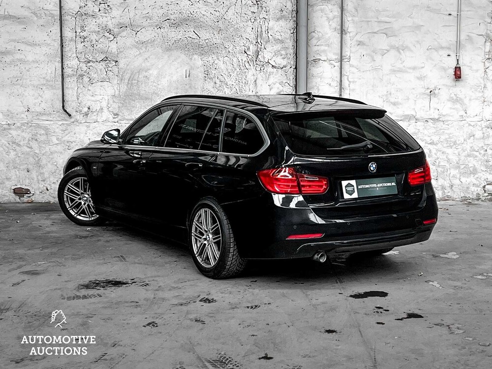 BMW 318d Touring High Executive 143PS 2013 3er, NN-381-N