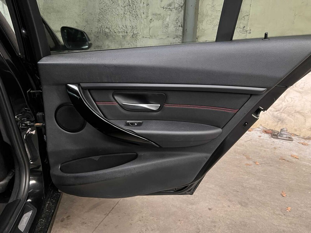 BMW 318d Touring High Executive 143PS 2013 3er, NN-381-N