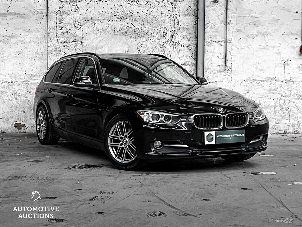 BMW 318d Touring High Executive 143PS 2013 3er, NN-381-N
