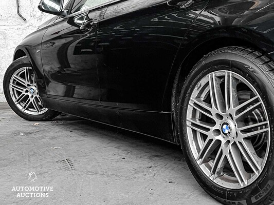 BMW 318d Touring High Executive 143hp 2013 3-series, NN-381-N