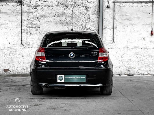 BMW 1 Series 116i 116hp 2005, 8-ZLB-15