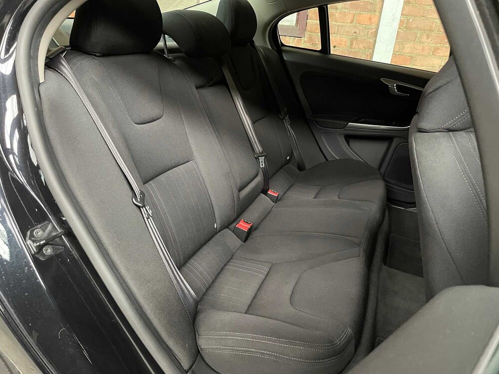 Volvo S60 1.6 T3 Kinetic 150PS 2011 -Orig. DE-, 12-SPP-6