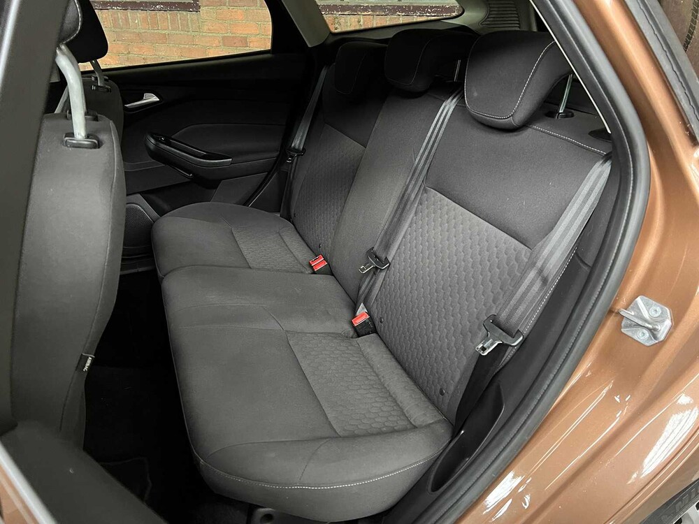 Ford Focus Wagon 1.6 TI-VCT Titanium 125pk 2014, 9-ZTG-92