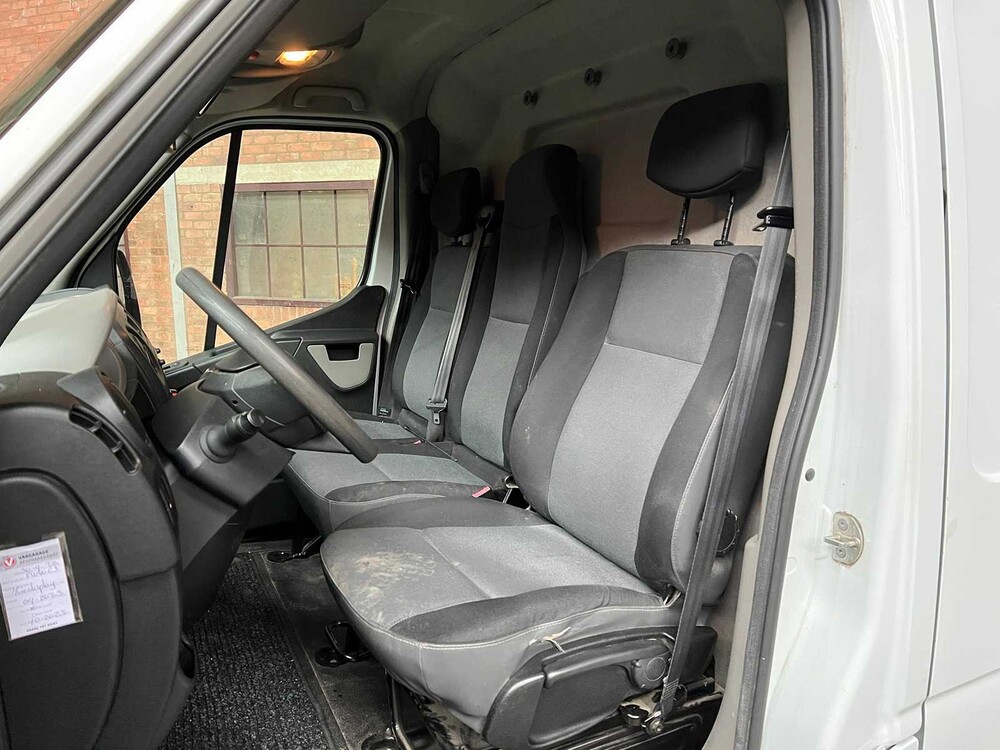 Renault Master T35 2.3 dCi L3H3 125PS 2015 -Orig. NL-, VR-456-K