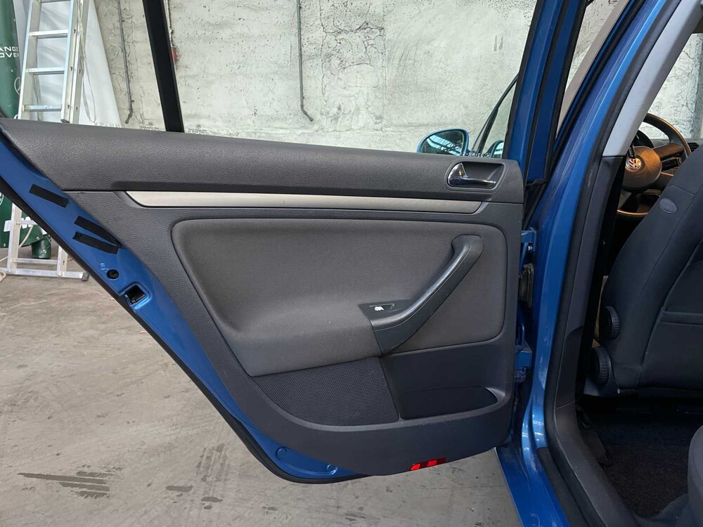 Volkswagen Golf 1.6 FSI Comfortline 116hp 2002 -Orig. NL-, 32-NR-SK