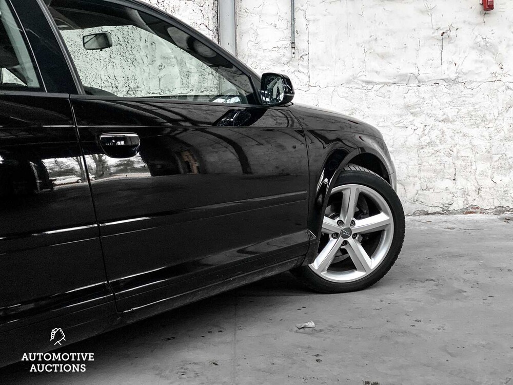 Audi A3 1.6 Attraktion -Facelift- 102PS 2010, HN-388-R