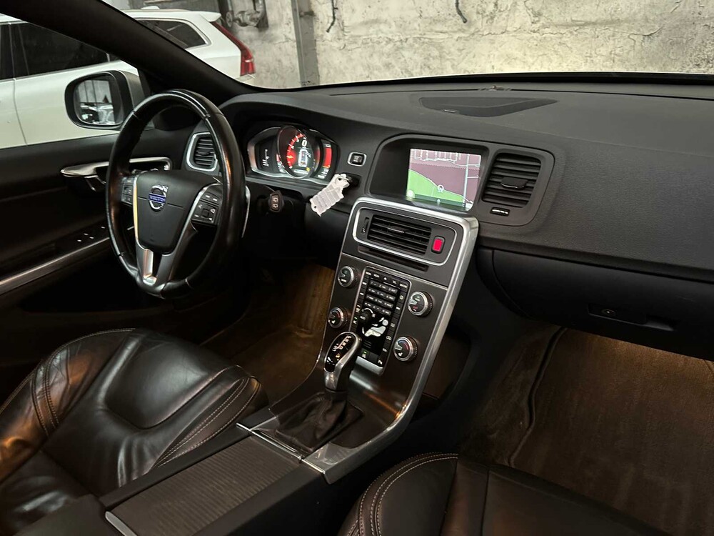 Volvo V60 2.0 T5 Ocean Race 245PS 2015 245PS 2015, N-183-LT
