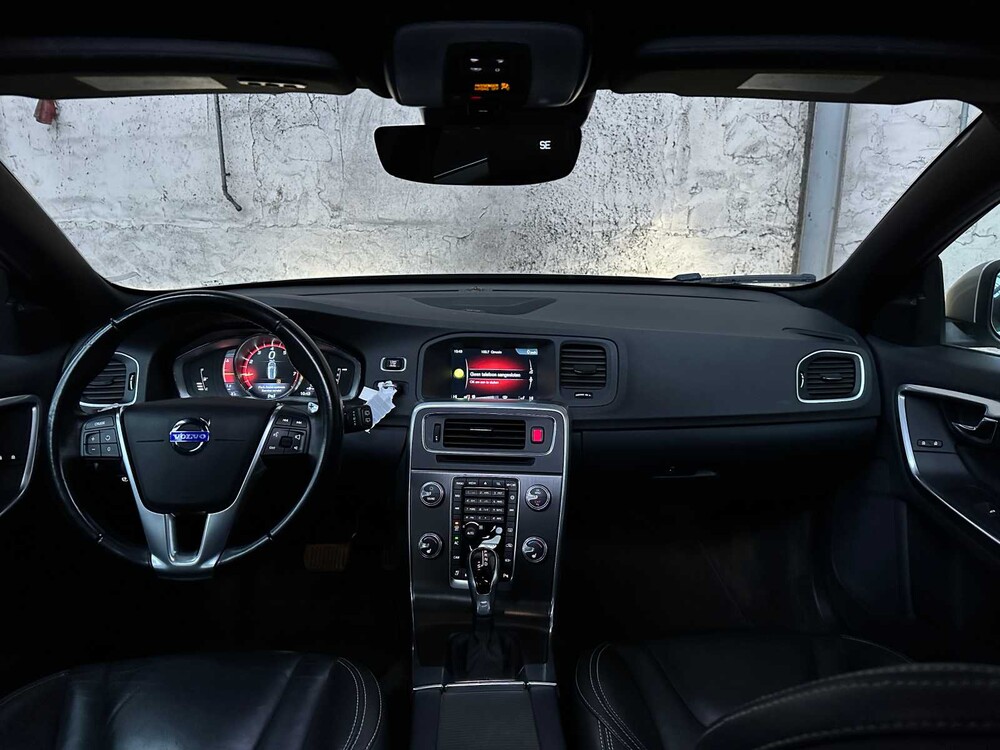 Volvo V60 2.0 T5 Ocean Race 245PS 2015 245PS 2015, N-183-LT