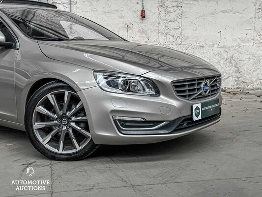 Volvo V60 2.0 T5 Ocean Race 245PS 2015 245PS 2015, N-183-LT