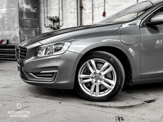 Volvo V60 2.4 D5 Twin Engine Special Edition 163hp 2015, NH-759-L