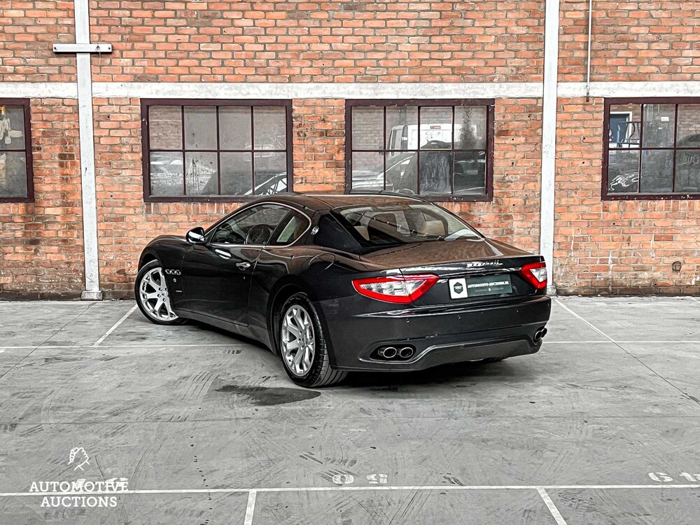 Maserati GranTurismo 4.2 V8 405PS 2007, 8-KKG-26
