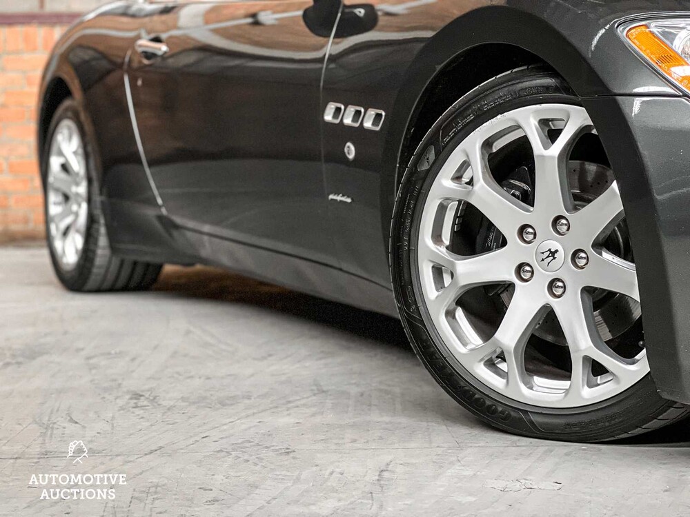 Maserati GranTurismo 4.2 V8 405PS 2007, 8-KKG-26
