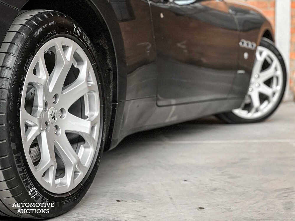 Maserati GranTurismo 4.2 V8 405PS 2007, 8-KKG-26