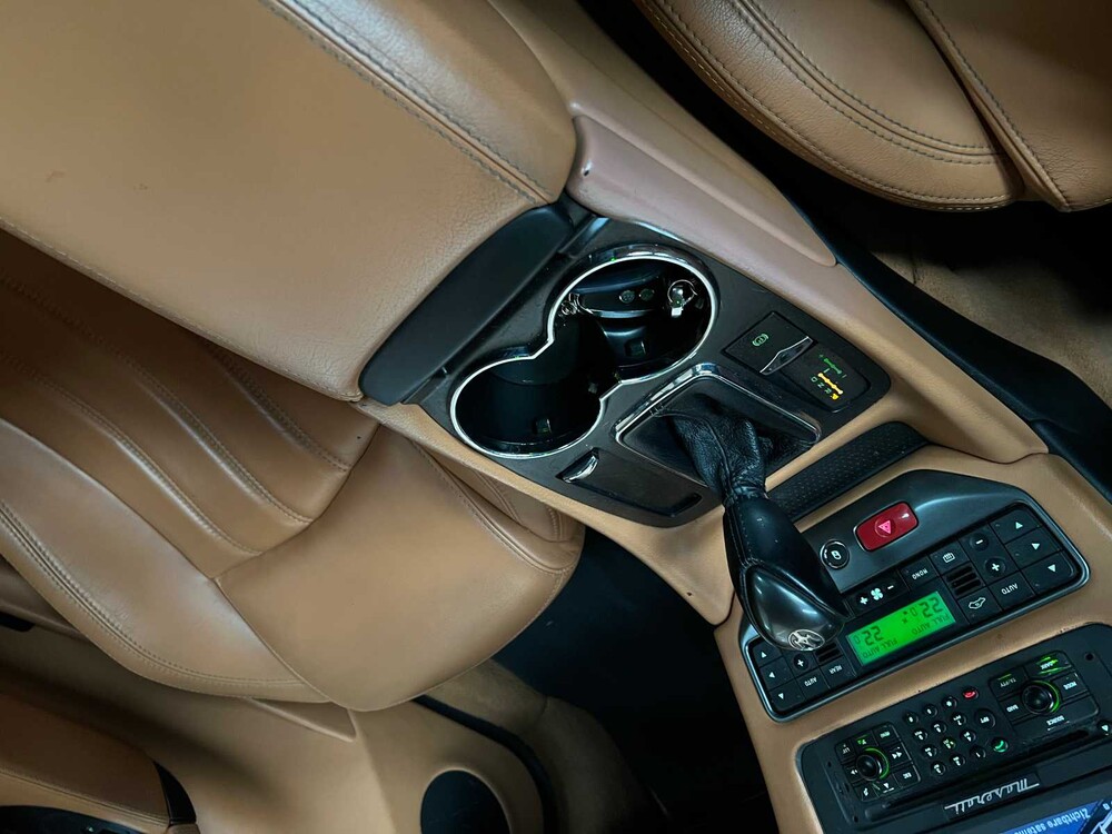 Maserati GranTurismo 4.2 V8 405PS 2007, 8-KKG-26