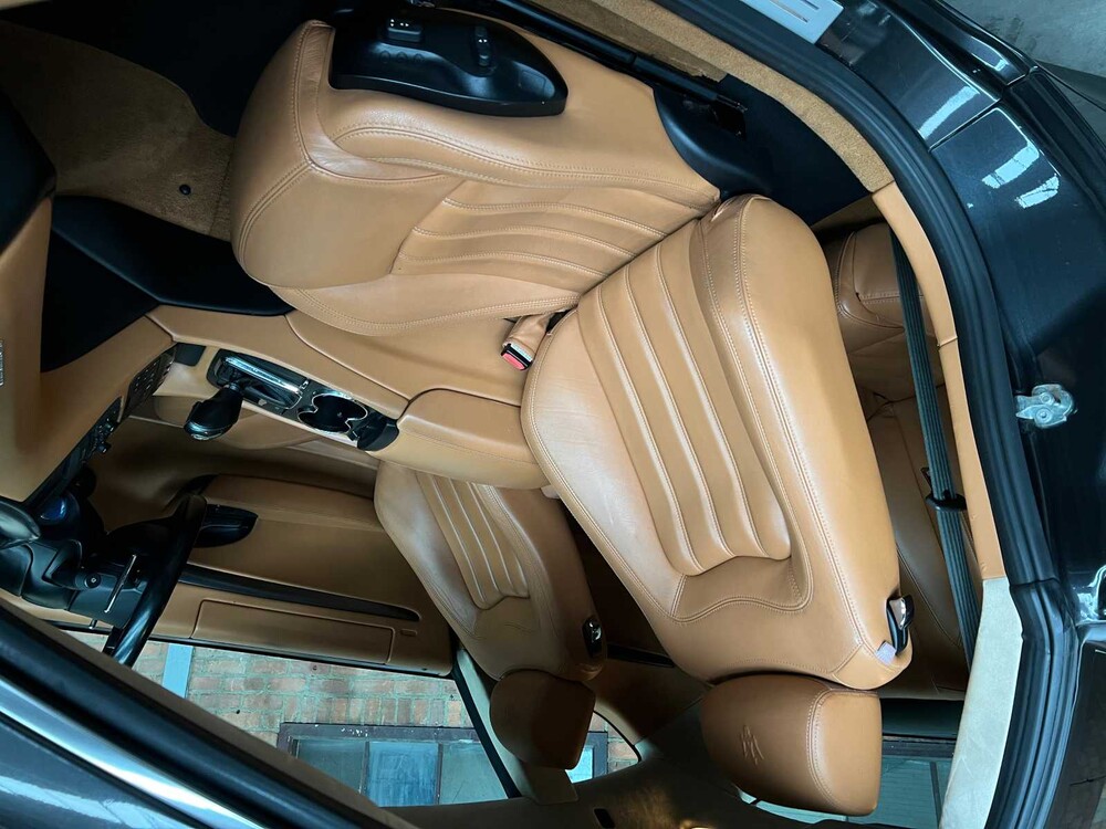 Maserati GranTurismo 4.2 V8 405PS 2007, 8-KKG-26