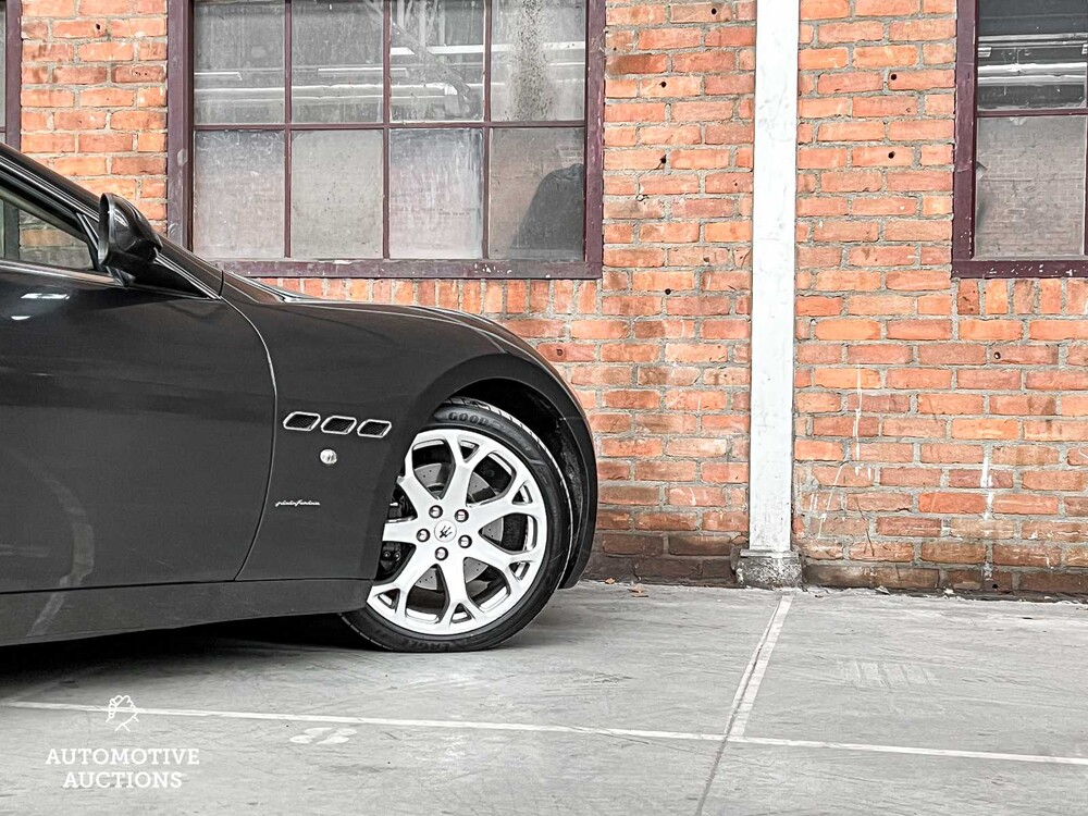 Maserati GranTurismo 4.2 V8 405PS 2007, 8-KKG-26
