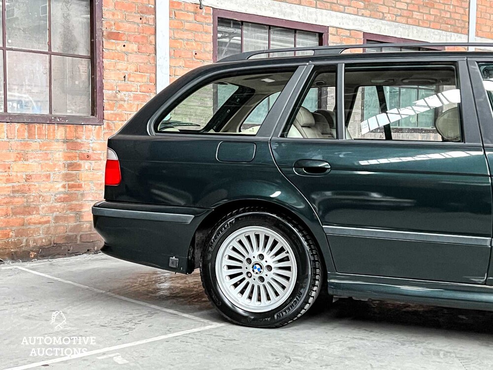 BMW 523i Touring Executive 5er 170PS 2000, 83-FL-GH