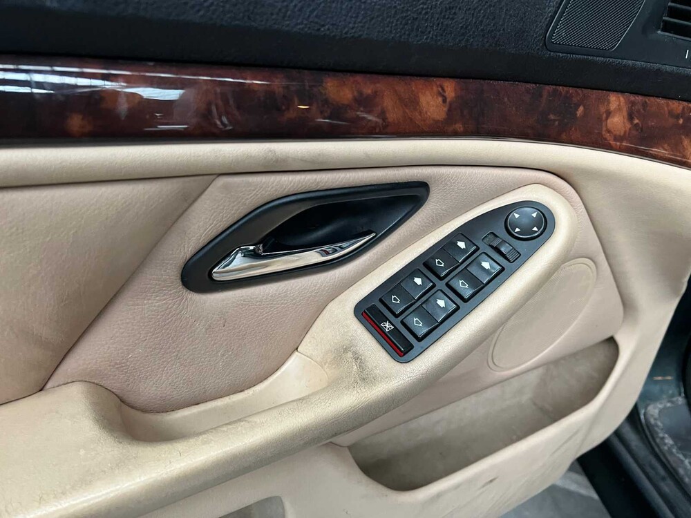 BMW 523i Touring Executive 5er 170PS 2000, 83-FL-GH