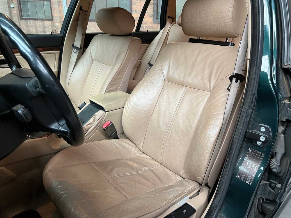 BMW 523i Touring Executive 5er 170PS 2000, 83-FL-GH