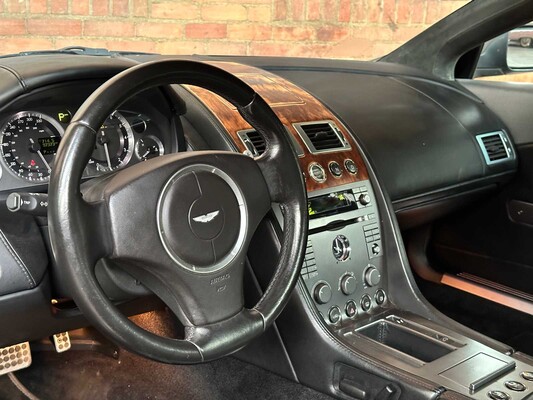 Aston Martin DB9 5.9 V12 457hp 2005 Youngtimer