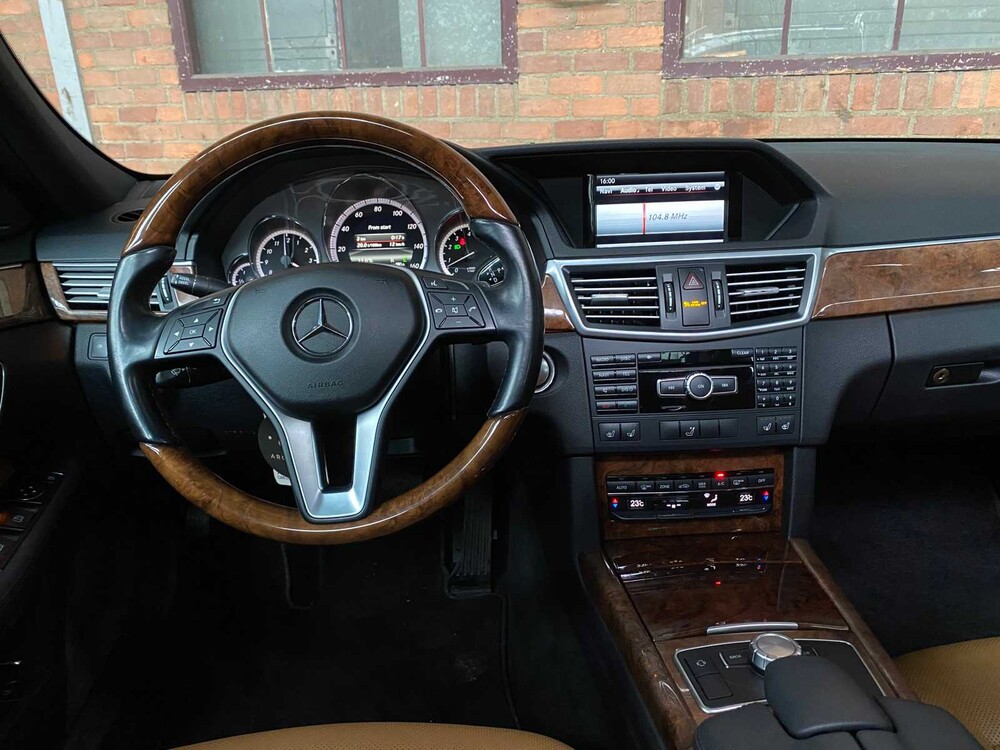 Mercedes-Benz E350 AMG Kombi Designo Avantgarde 3.5 V6 E-Klasse 306PS MJ-2013
