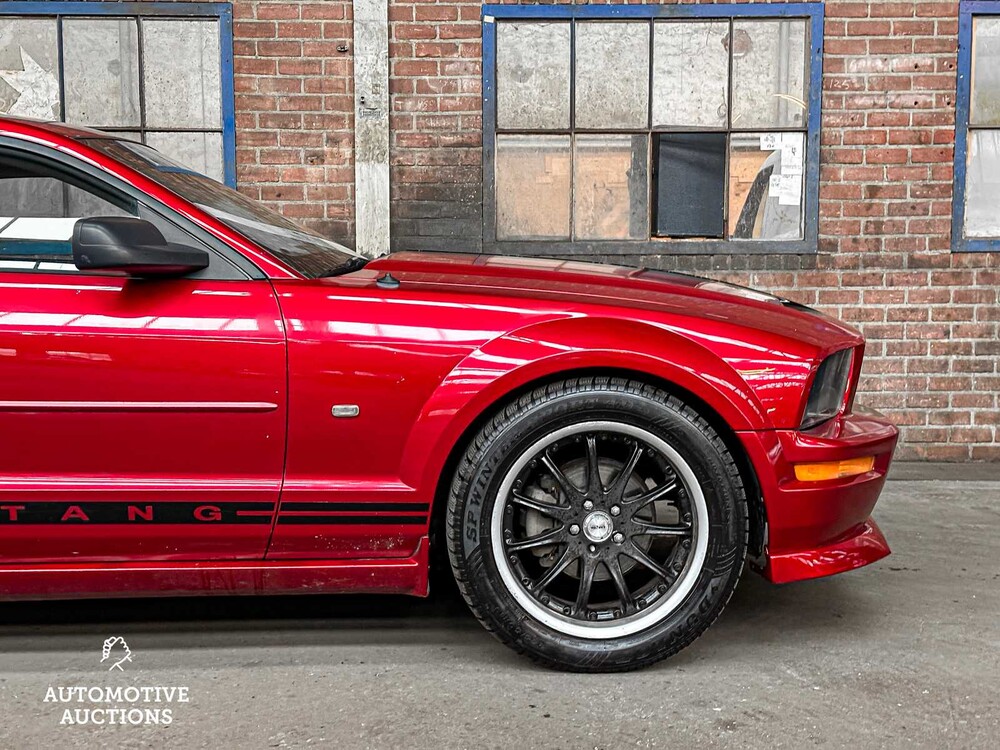 Ford Mustang Coupe 4.0 V6 Deluxe 212PS 2005 -Youngtimer-