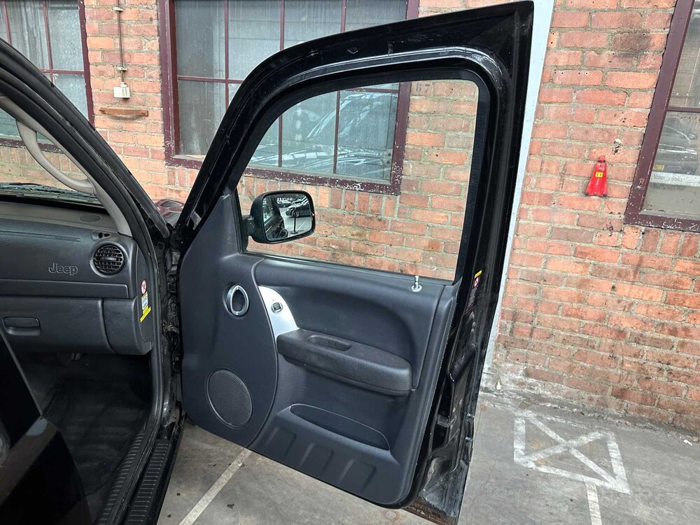 Jeep Cherokee 2.5 CRD Sport Plus HR 143PS 2004 ORIG-NL, 60-BL-SN