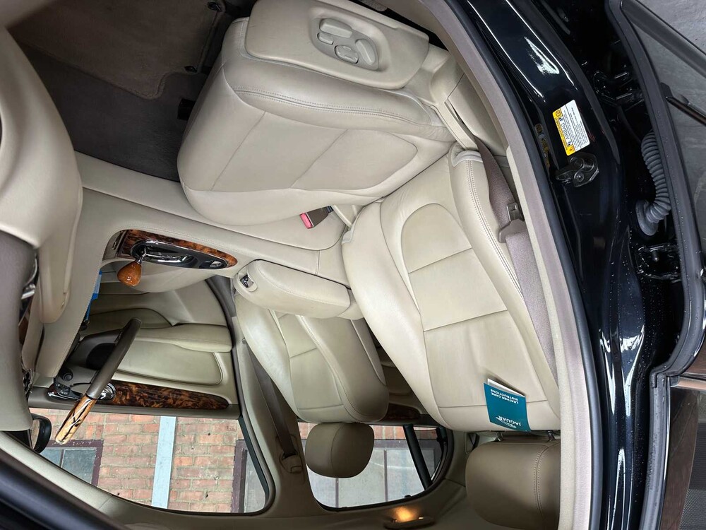 Jaguar XJ8 4.2 V8 298PS 2004 Youngtimer