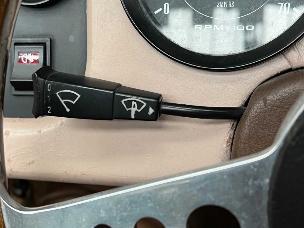 Morgan 4/4 1.6 4-seater 94hp 1979, R-137-JT