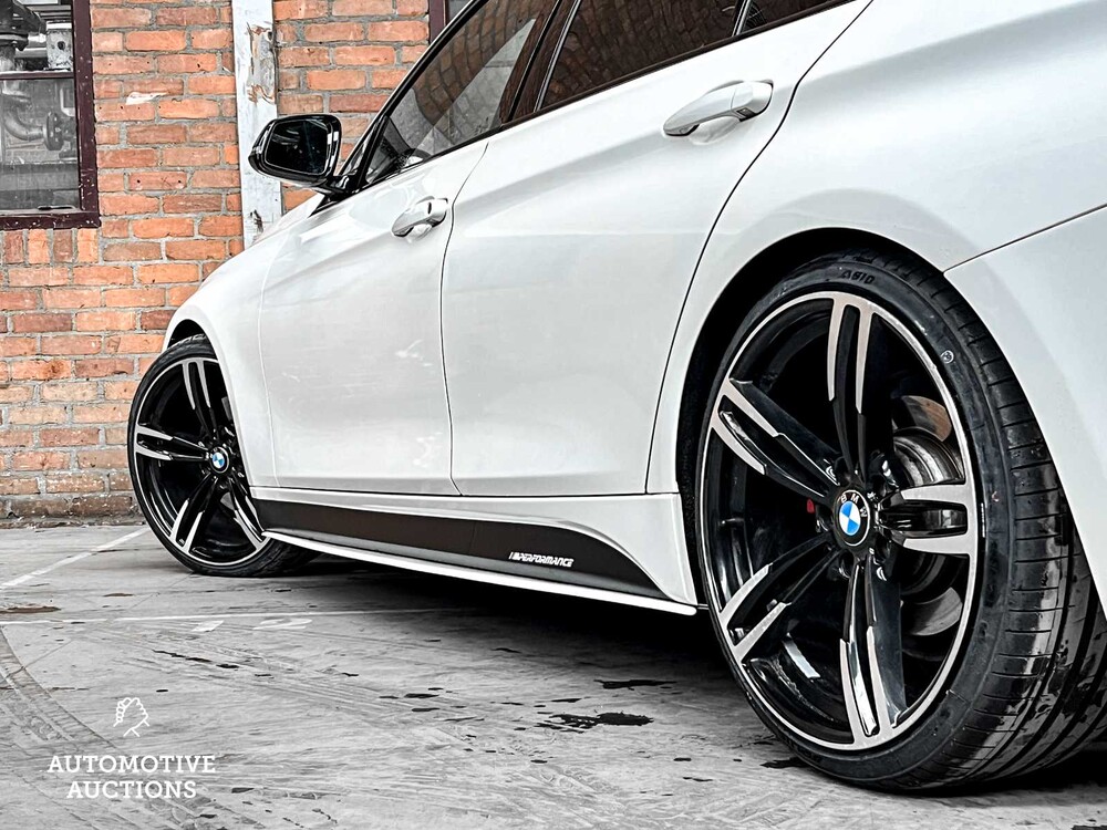 BMW 330i M-Sport Sport Line 296hp 2018 3 Series 